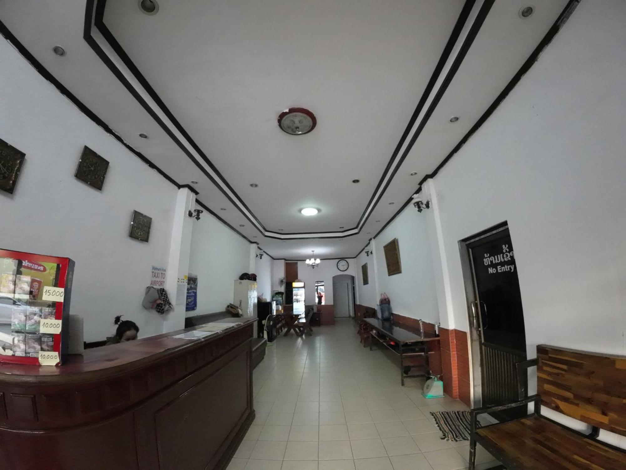 Intouch Guest House Vientiane Eksteriør billede