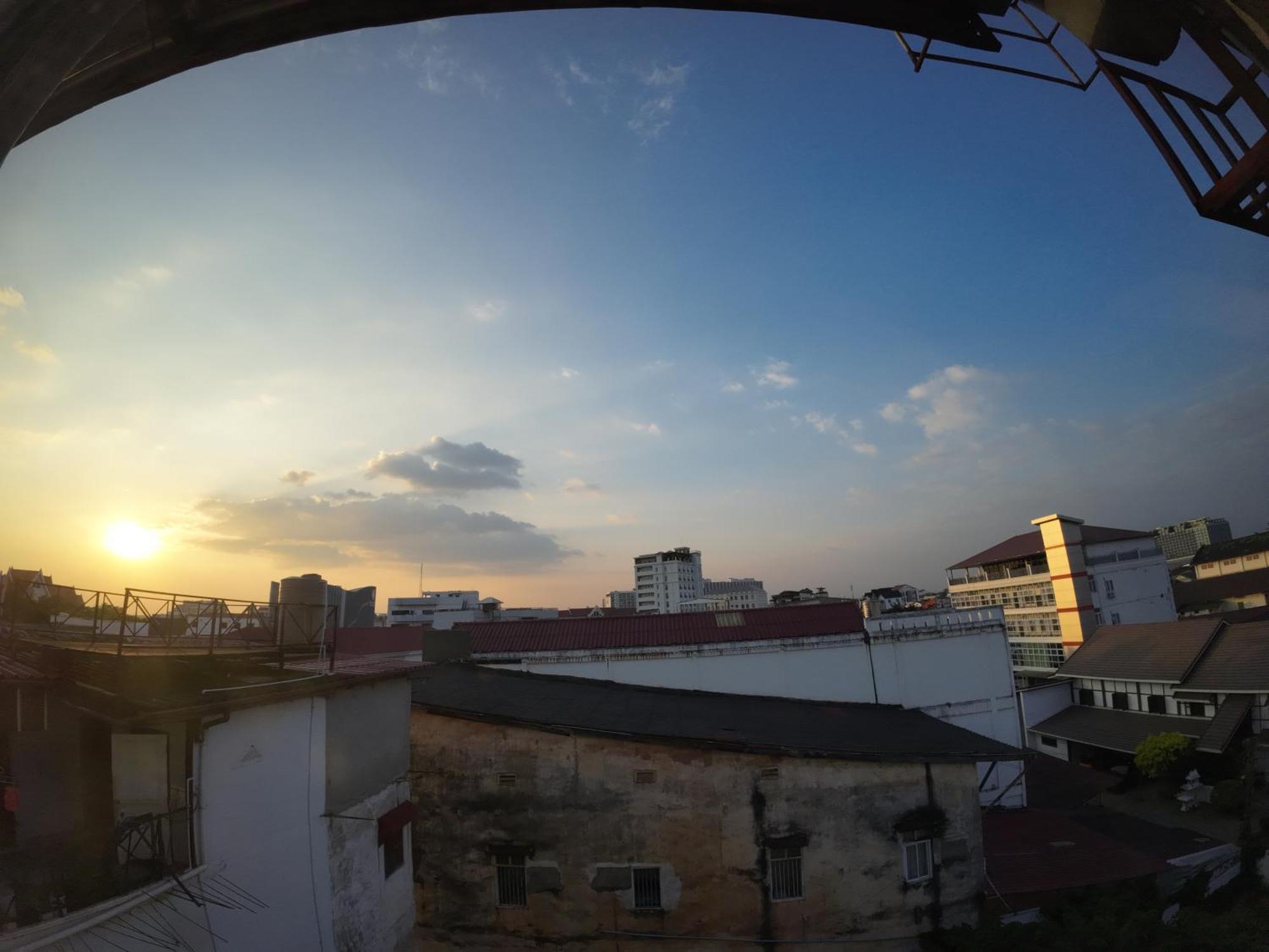 Intouch Guest House Vientiane Eksteriør billede